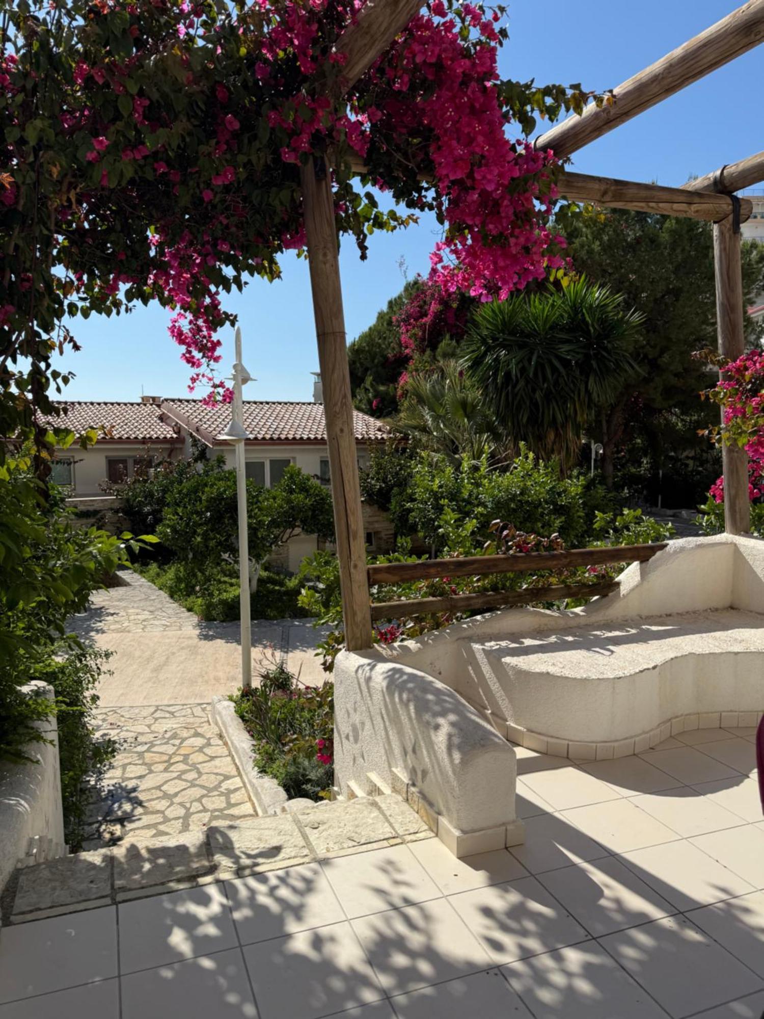 Bellavista Bougainville Bay * Sarandë